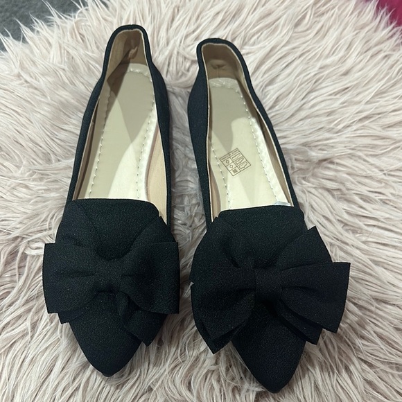 Elegant Black Bow Flats - Picture 1 of 2